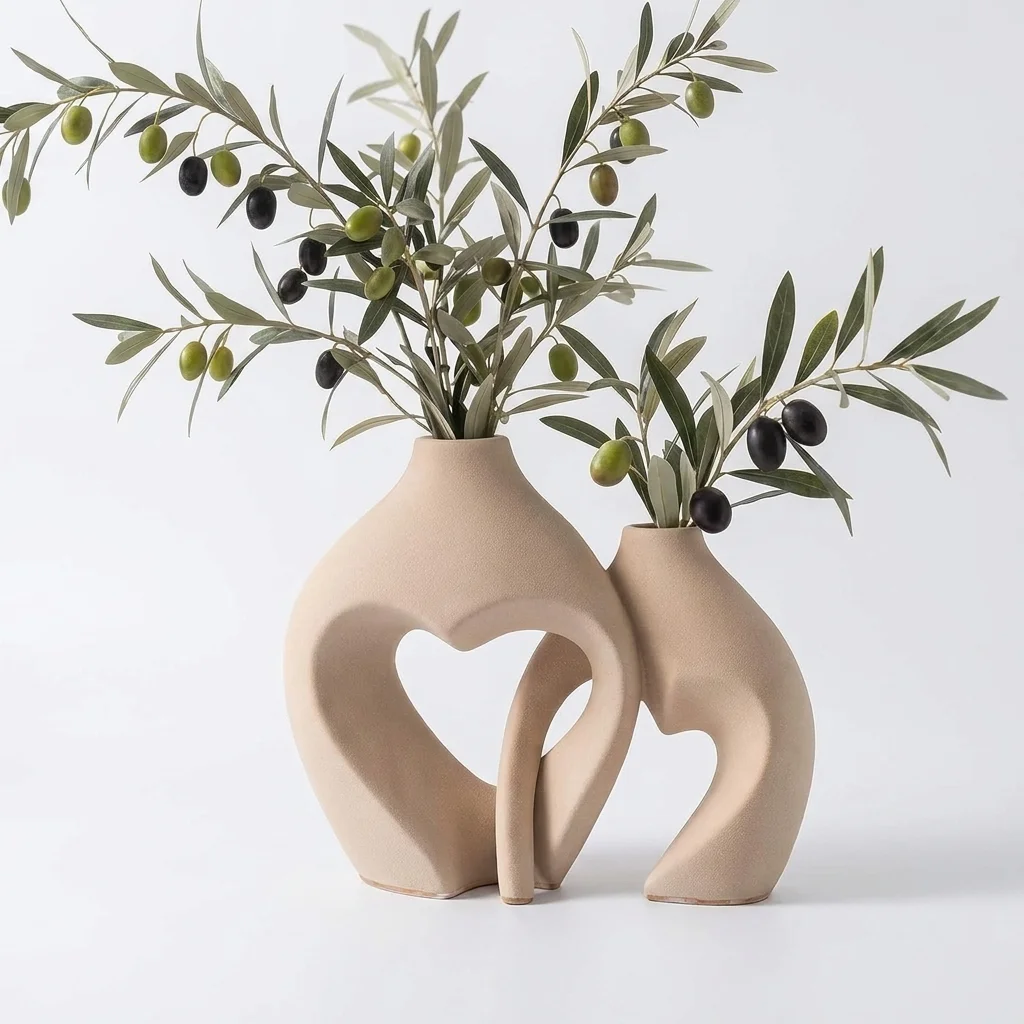 Zormon Heart Shaped Ceramic Vase Set – image 1